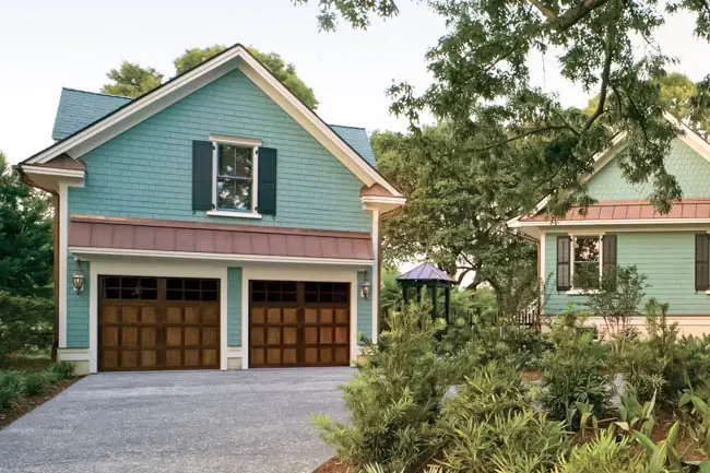 Reserve® Wood Collection — Semi-Custom Series garage door by Clopay