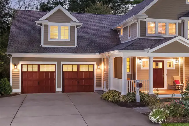 Reserve® Wood Collection — Semi-Custom Series garage door by Clopay